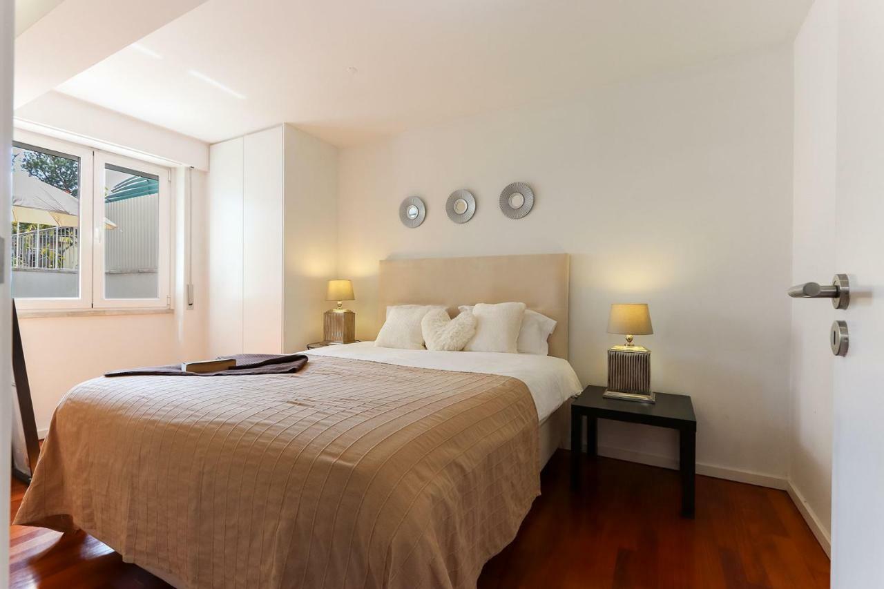 Entrecampos Terrace By Homing Apartment Lisbon Bagian luar foto